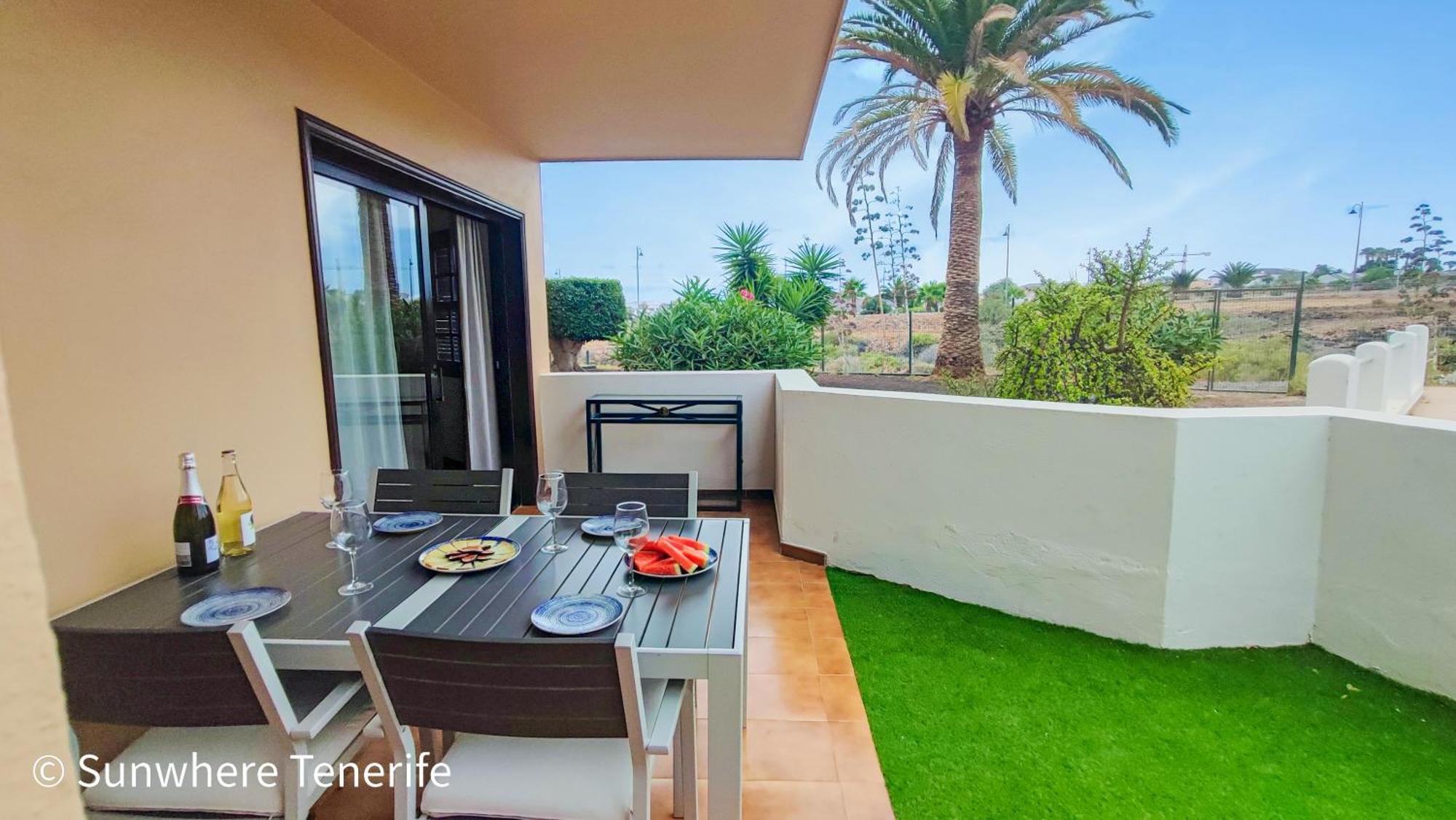 Spacious Apartment With Private Garden In Tenerife South San Miguel de Abona Luaran gambar
